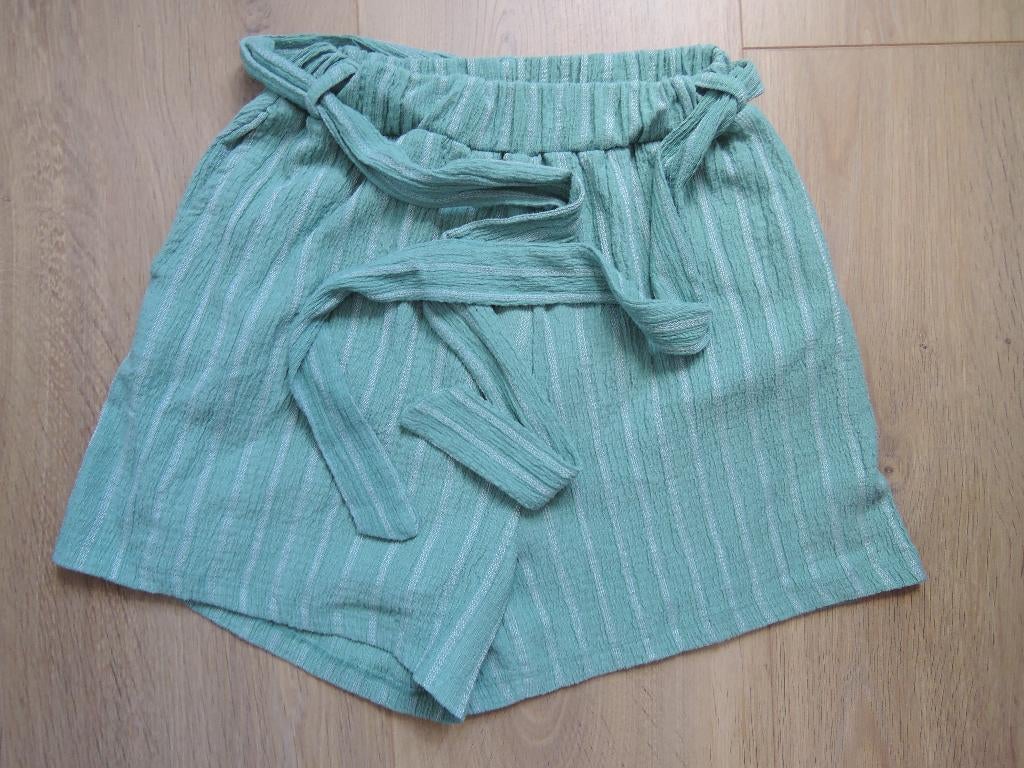 Groene korte broek XS Cotton Club, Kleding | Dames, Kort, Ophalen of Verzenden, Zo goed als nieuw, Groen