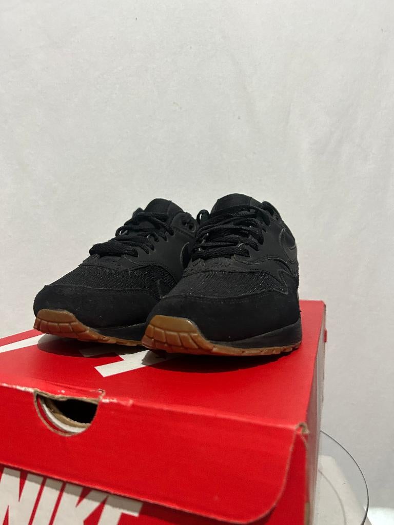 ALS NIEUW! Maat 41 - Nike Air Max 1 Black Gum, Verzenden, Zwart, Nike, Nike