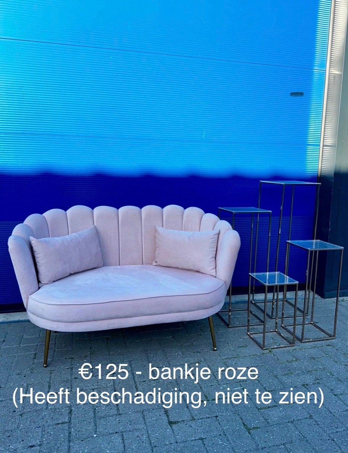 Roze bankje met lichte beschadiging, Ophalen, Gebruikt, 150 tot 200 cm, Tweepersoons