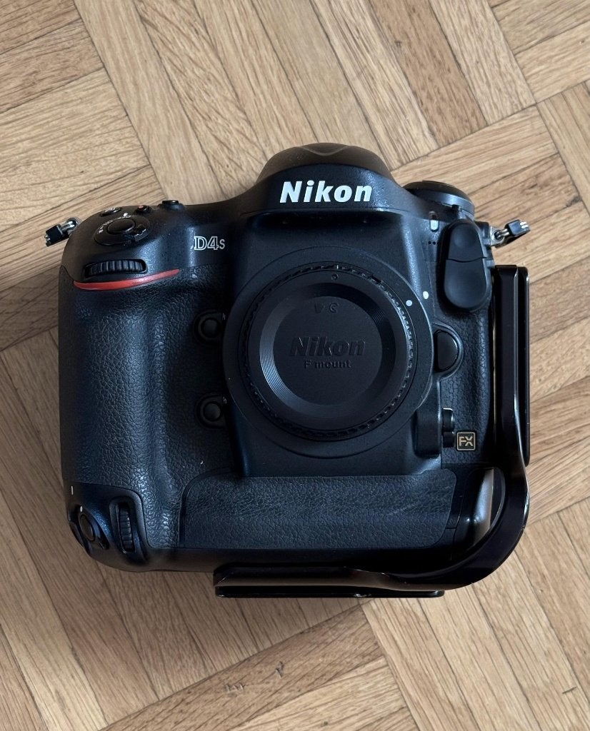 Nikon D4s + RRS L-Bracket, Audio, Tv en Foto, Fotocamera's Analoog, Ophalen, Gebruikt, Spiegelreflex, Nikon
