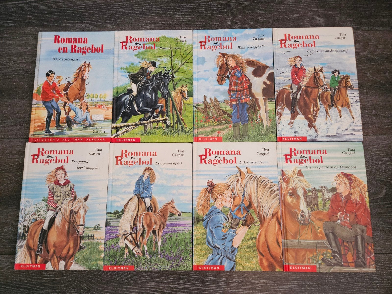 8x Boek: Romana en Ragebol - Tina Caspari (paardenboeken), Boeken, Ophalen of Verzenden, Zo goed als nieuw, Tina Caspari