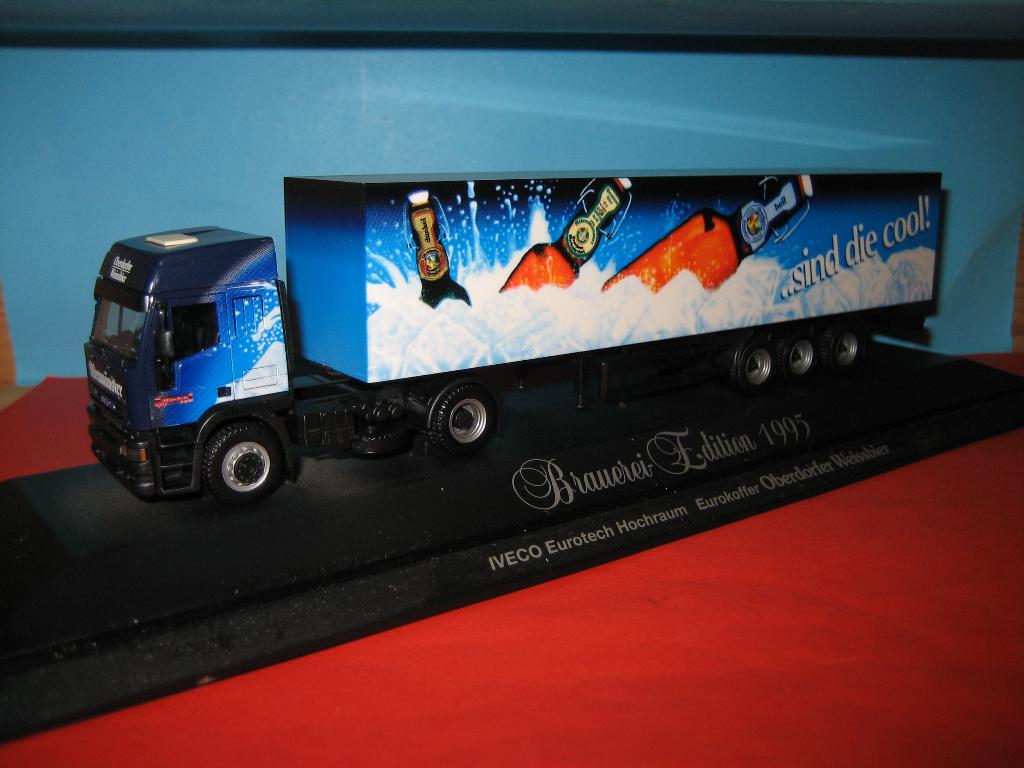 Oberdorfer-Bier  IVECO in PC-vitrine  Herpa, Ophalen of Verzenden, Zo goed als nieuw, Bus of Vrachtwagen, Herpa