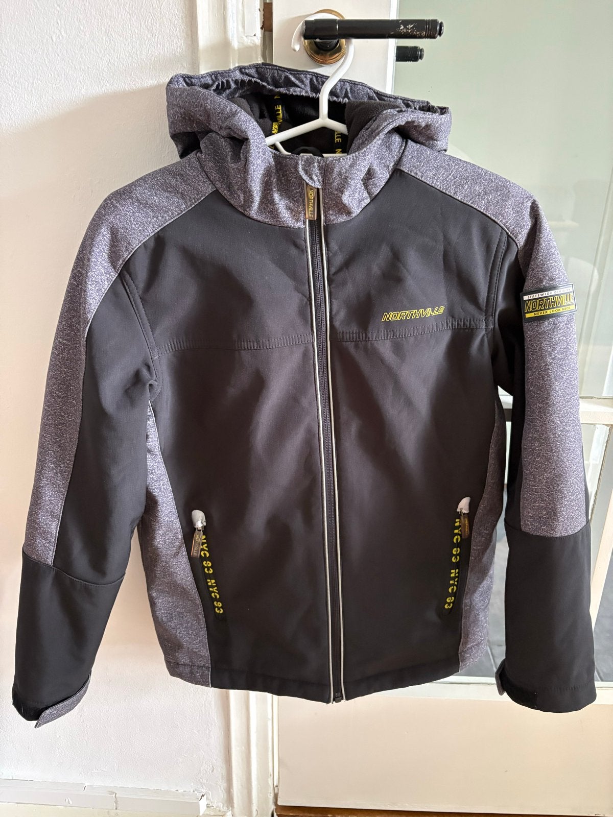 Winterjas Northville Softshell Jas Maat 146 - Bijna Nieuw, Ophalen of Verzenden, Zo goed als nieuw, Jongen of Meisje, Jas