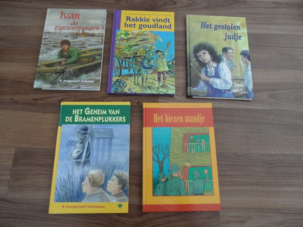 Diverse kinderboeken- R Hoogerwerf-Holleman, Ophalen of Verzenden, Gelezen, Fictie algemeen