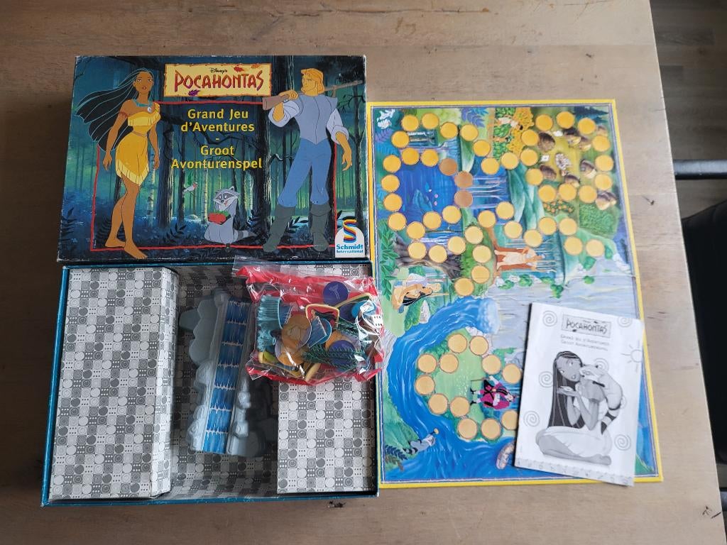spel Pocahontas het groot avonturenspel vintage Disney, Een of twee spelers, Ophalen of Verzenden, Zo goed als nieuw