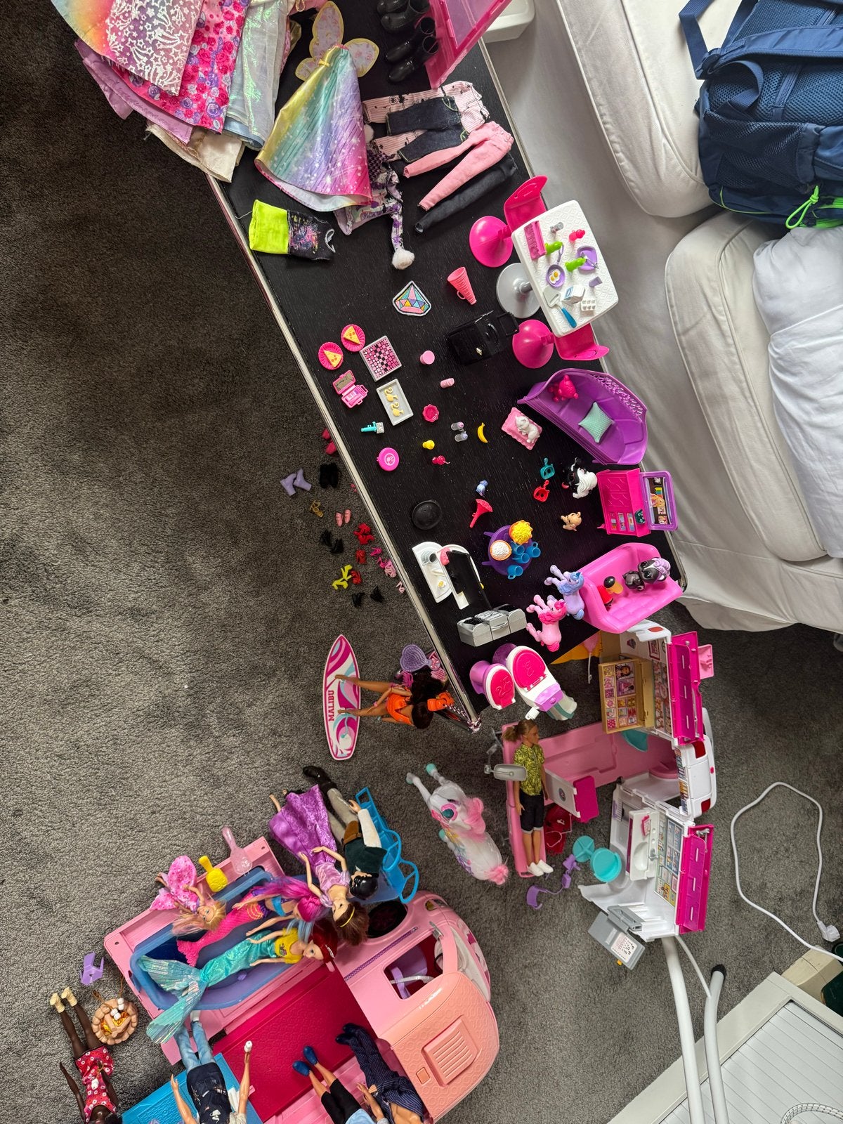 Grote Barbie set: Camper, ziekenwagen, kledingkast & 11 popp, Ophalen of Verzenden, Gebruikt, Barbie