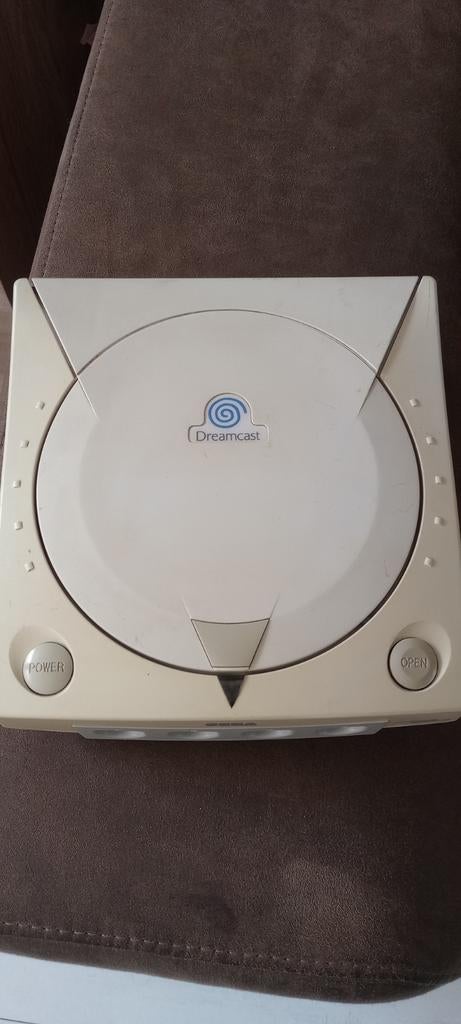 Sega Dreamcast console - defect (zonder controllers/kabels), Spelcomputers en Games, Spelcomputers | Sega, Niet werkend, Saturn of Dreamcast