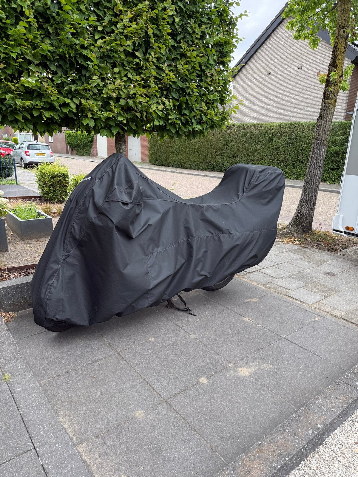 Motorhoes buiten voor Honda Pan European met Topkoffer, Ophalen, Zo goed als nieuw