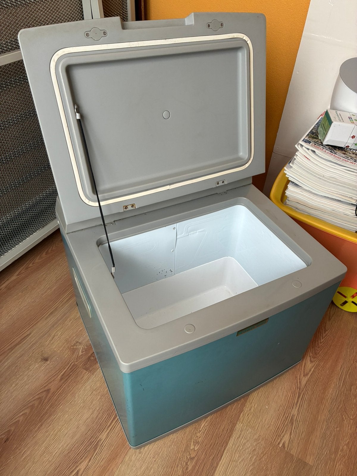Zeer nette, goedwerkende compressorkoelbox, Mobicool C40, Ophalen