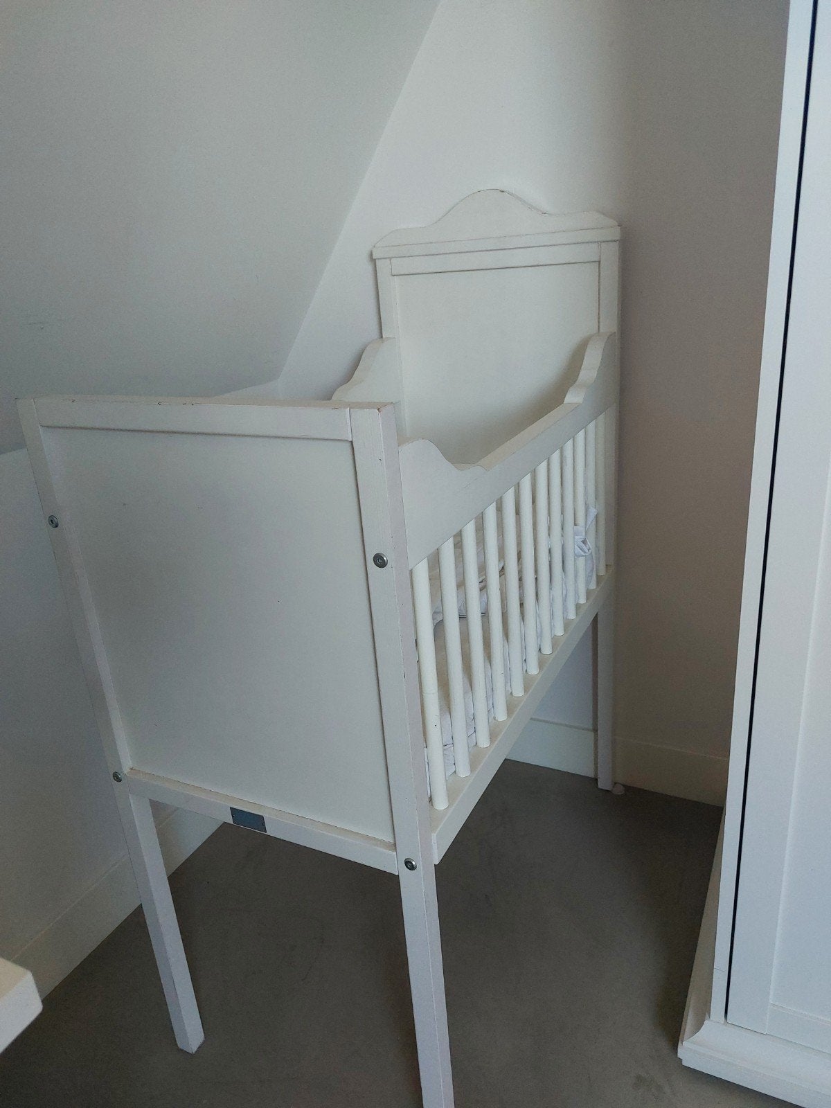 Modern wiegje, Kinderen en Baby's, Babywiegjes en Ledikanten, Ophalen, Wieg