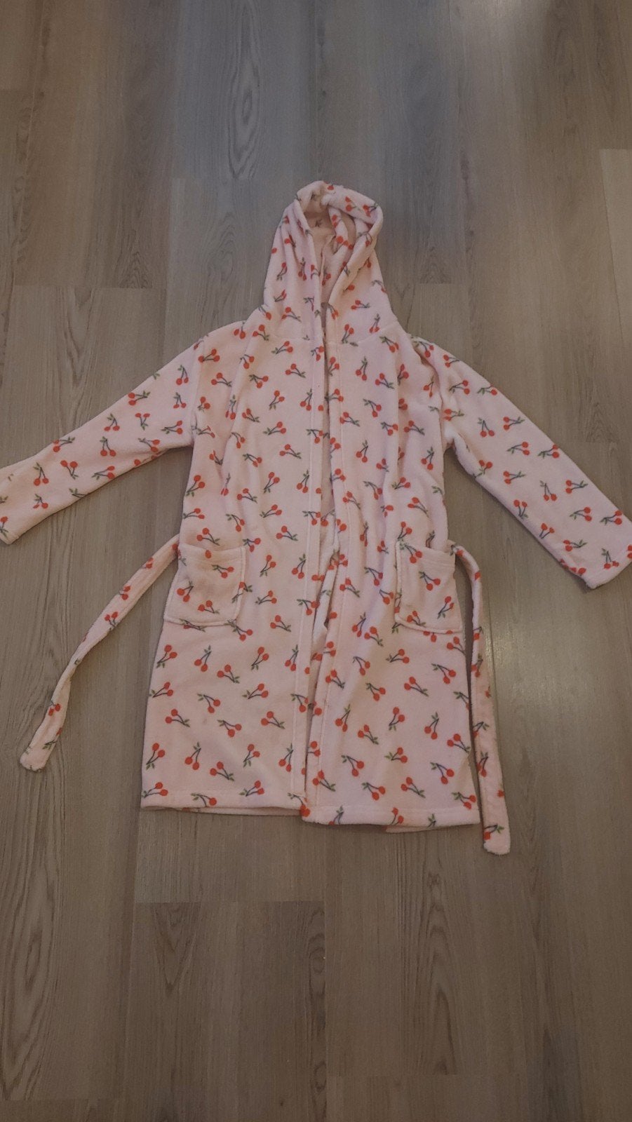 Roze HEMA badjas met kersenprint, maat 146/152, Nacht- of Onderkleding, Meisje, Ophalen of Verzenden, Zo goed als nieuw