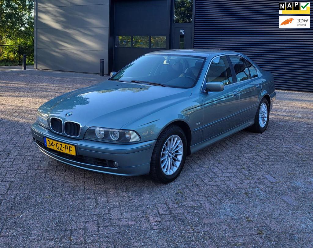 BMW 5-serie 520i Executive Youngtimer,135NAP,APK09/26!, Auto's, Gebruikt, Bedrijf, 1500 kg, Sedan