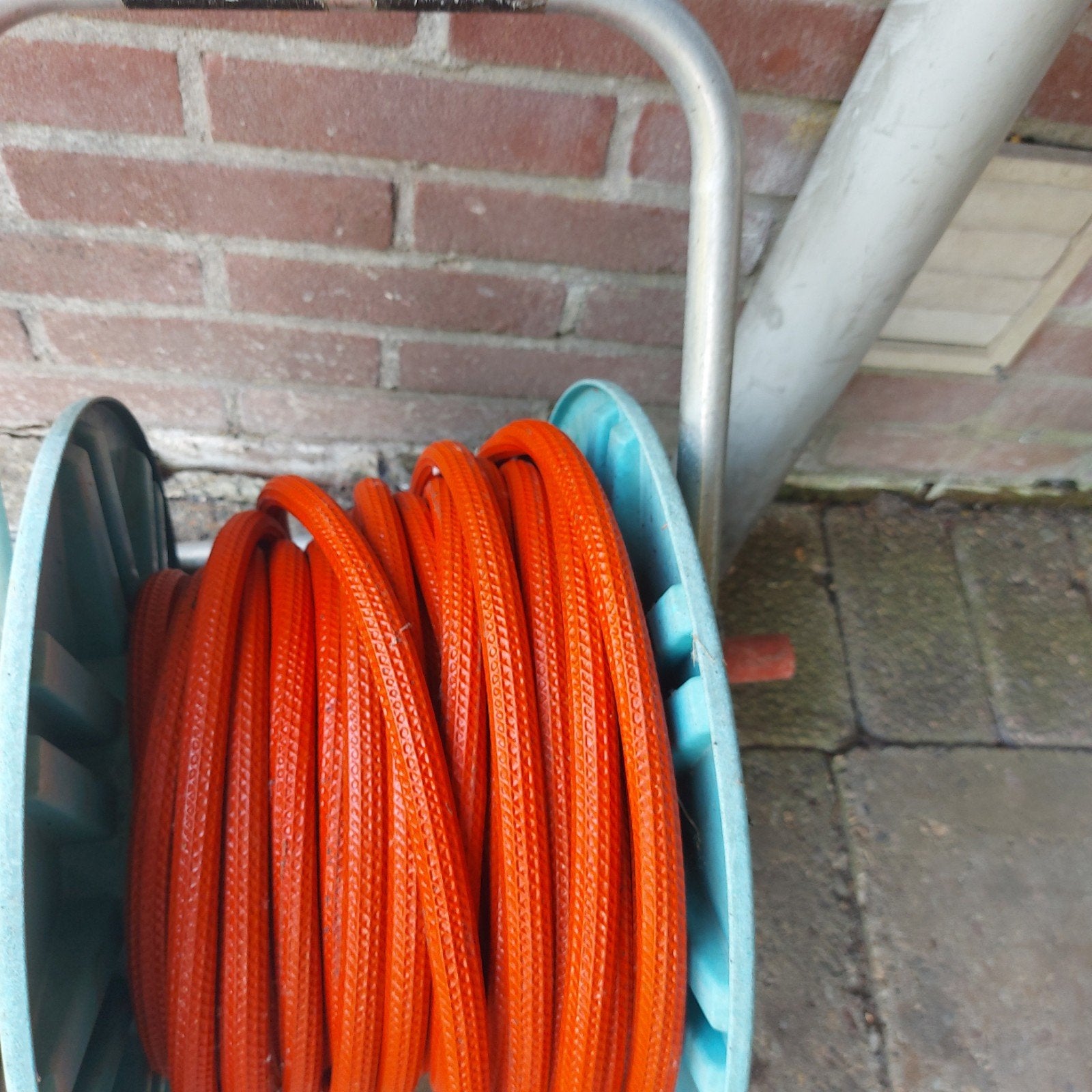 gardena tuinslang en haspel, Tuin en Terras, Tuinslangen, Ophalen, Zo goed als nieuw, Tuinslang