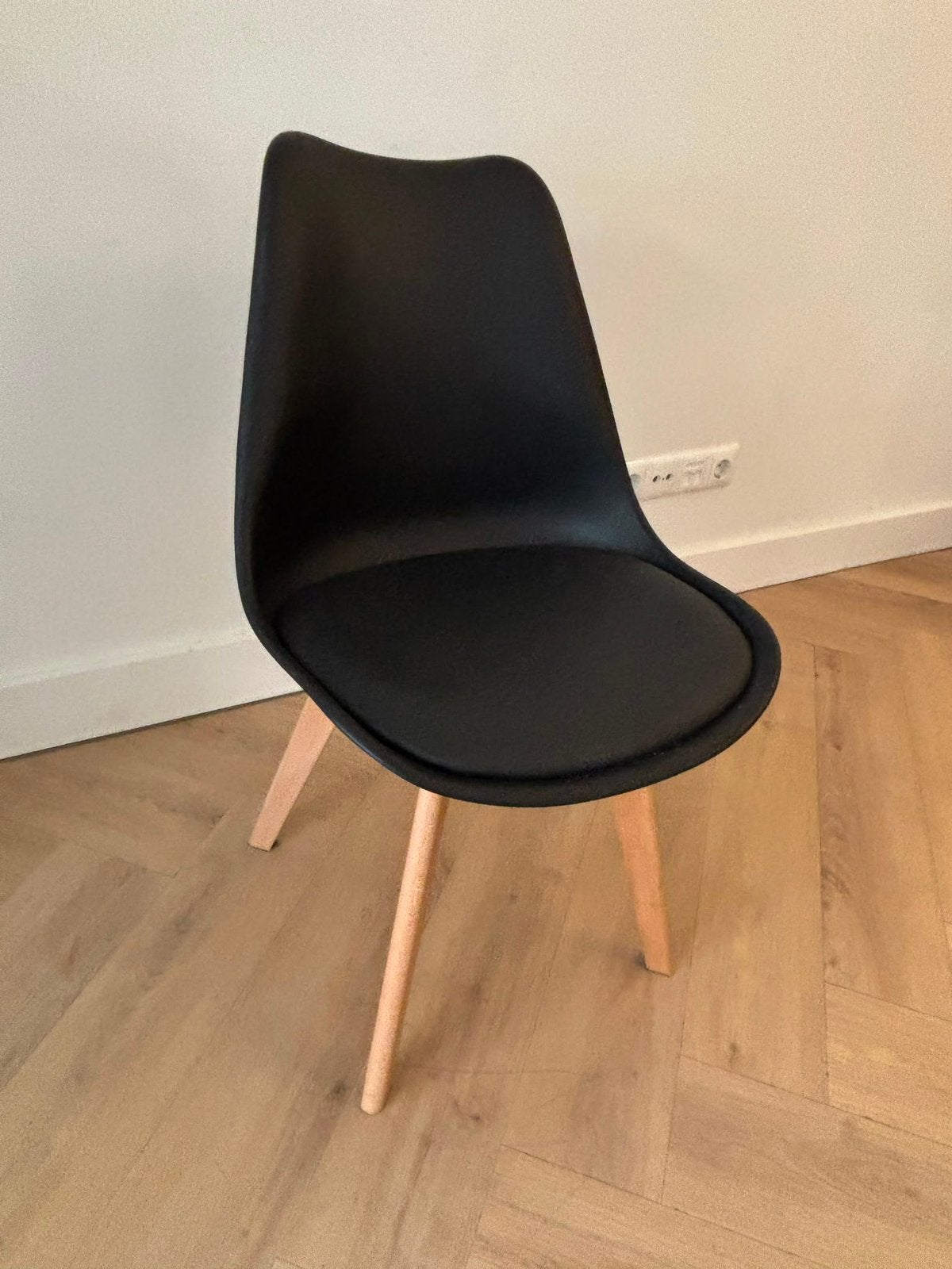 Stoelen, Ophalen, Zo goed als nieuw