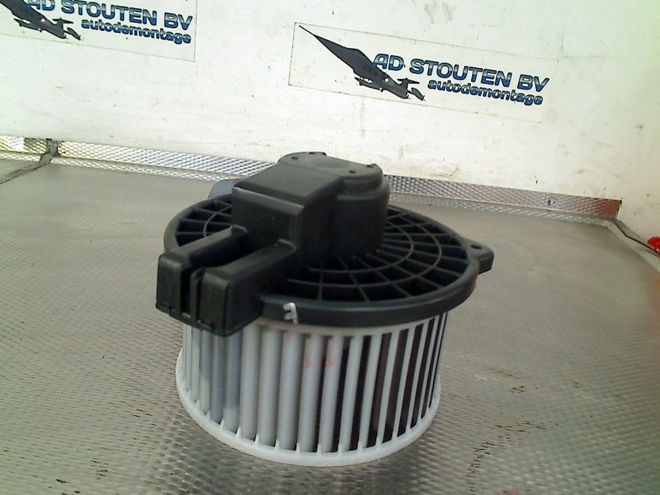 Kachel Ventilatormotor Mazda 3 (BM/BN) 2015 8727001530, Gebruikt, Hitdorfer Straße 73, Leverkusen 51371, , Duitsland, Mazda, Info@mazda.de