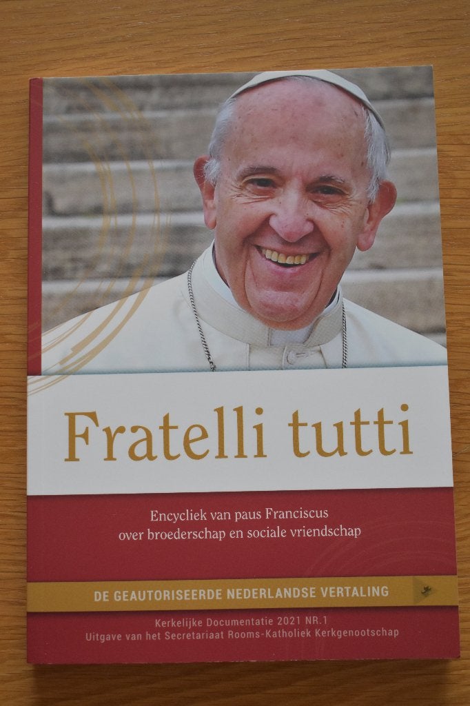 Fratelli tutti - Encycliek Paus Franciscus, Christendom | Katholiek, Nieuw, Ophalen of Verzenden, Paus Franciscus