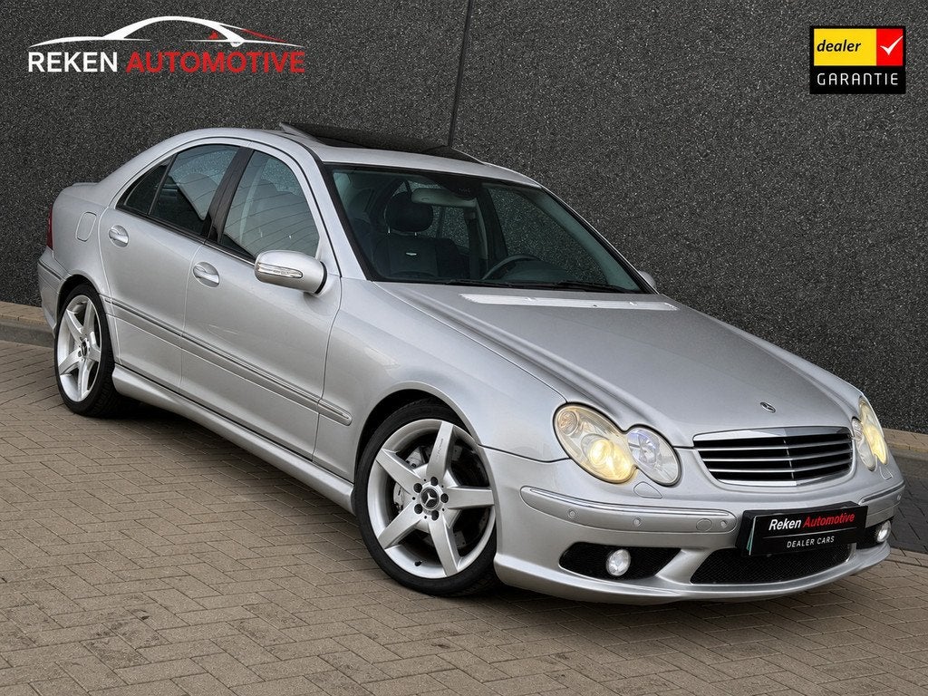 Mercedes-Benz C 55 AMG V8 / 368 PK / 510 Nm koppel / Facelif, Auto's, Mercedes-Benz, Automaat, Achterwielaandrijving, Gebruikt