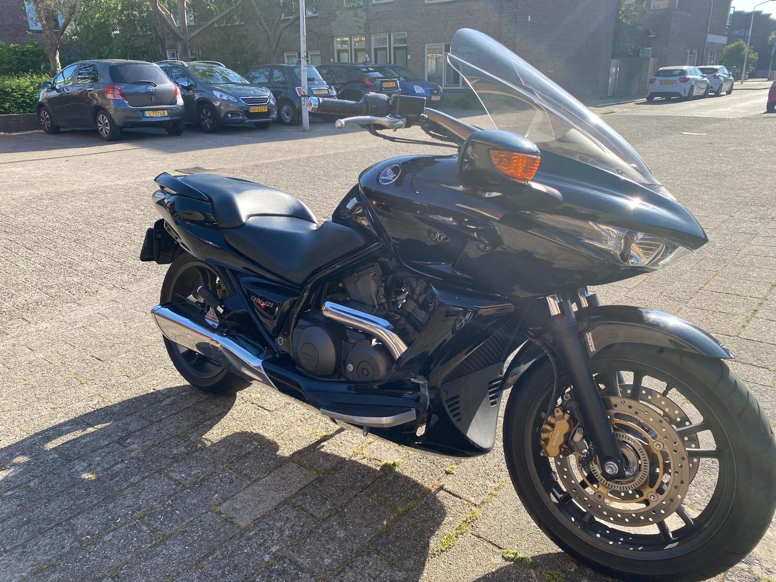 Honda DN-01 uit 2010 - Lage kilometerstand!, Motoren, Motoren | Honda, Particulier, Toermotor, 2 cilinders, Motorrijbewijs A, Automaat