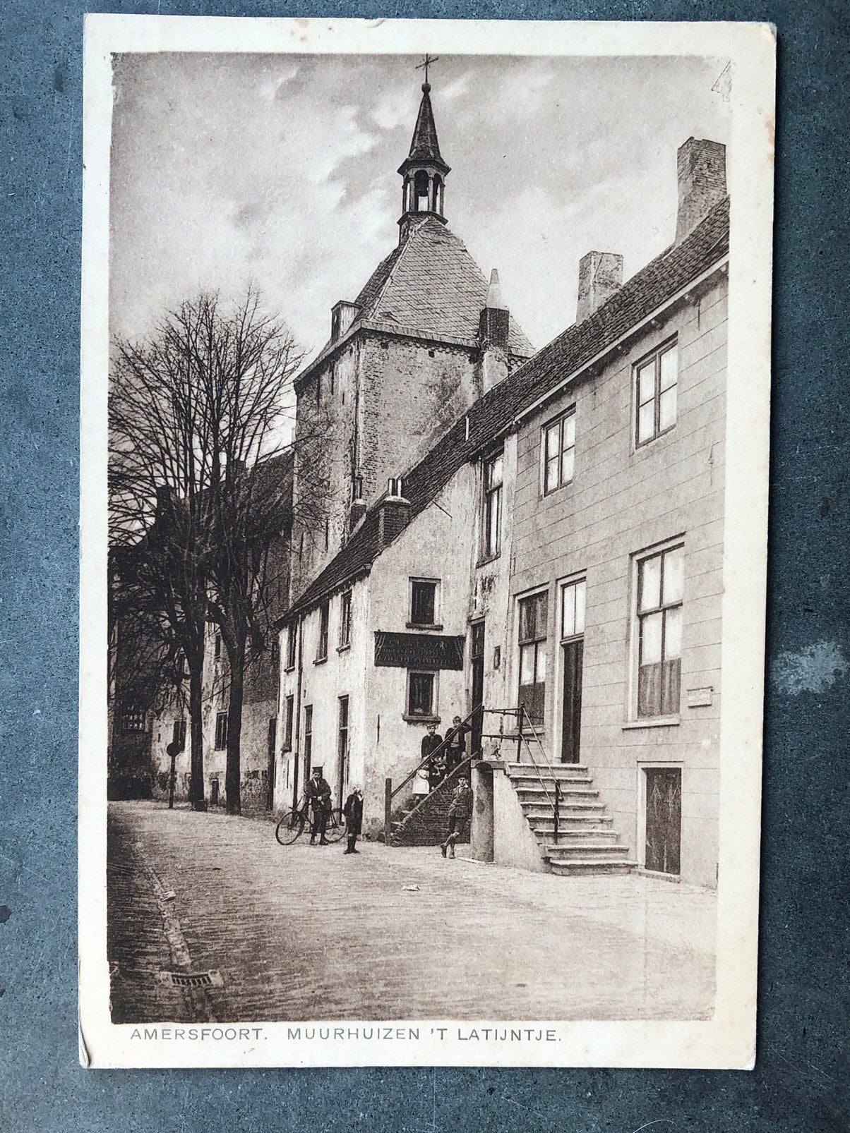 Gelopen ansichtkaart 1932 - A’foort Muurhuizen ‘t Latijntje, Verzamelen, Ansichtkaarten | Nederland, Ophalen of Verzenden, 1920 tot 1940