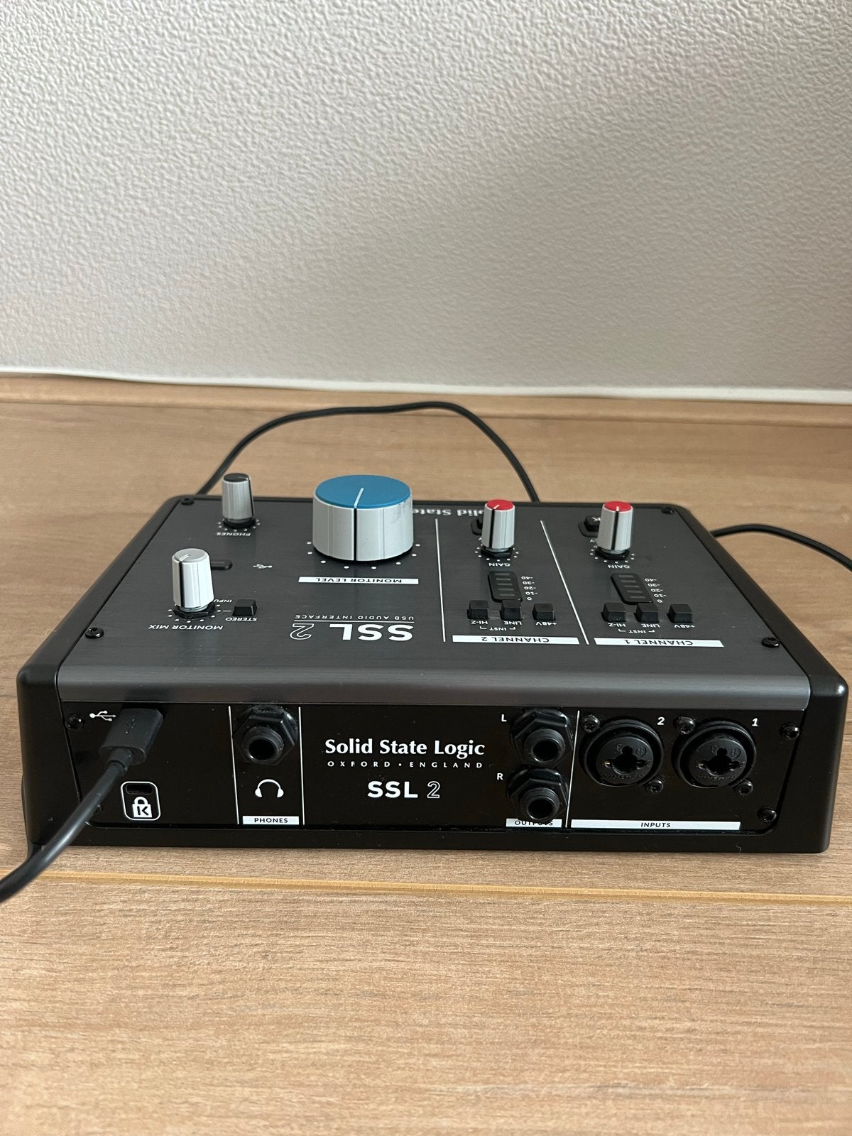 Solid State Logic SSL 2 USB Audio Interface, Ophalen of Verzenden, Zo goed als nieuw, Minder dan 5 kanalen, Microfooningang