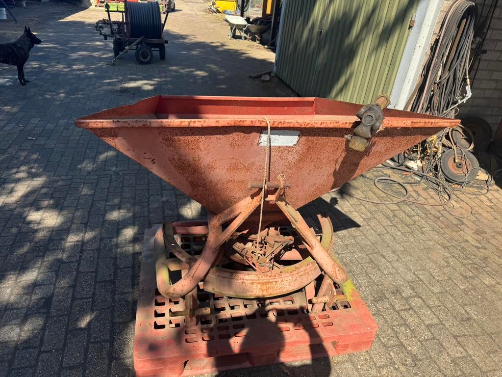 kunstmestrooier hooitanden kiepwagen cultivator, Ophalen, Beregening en Drainage