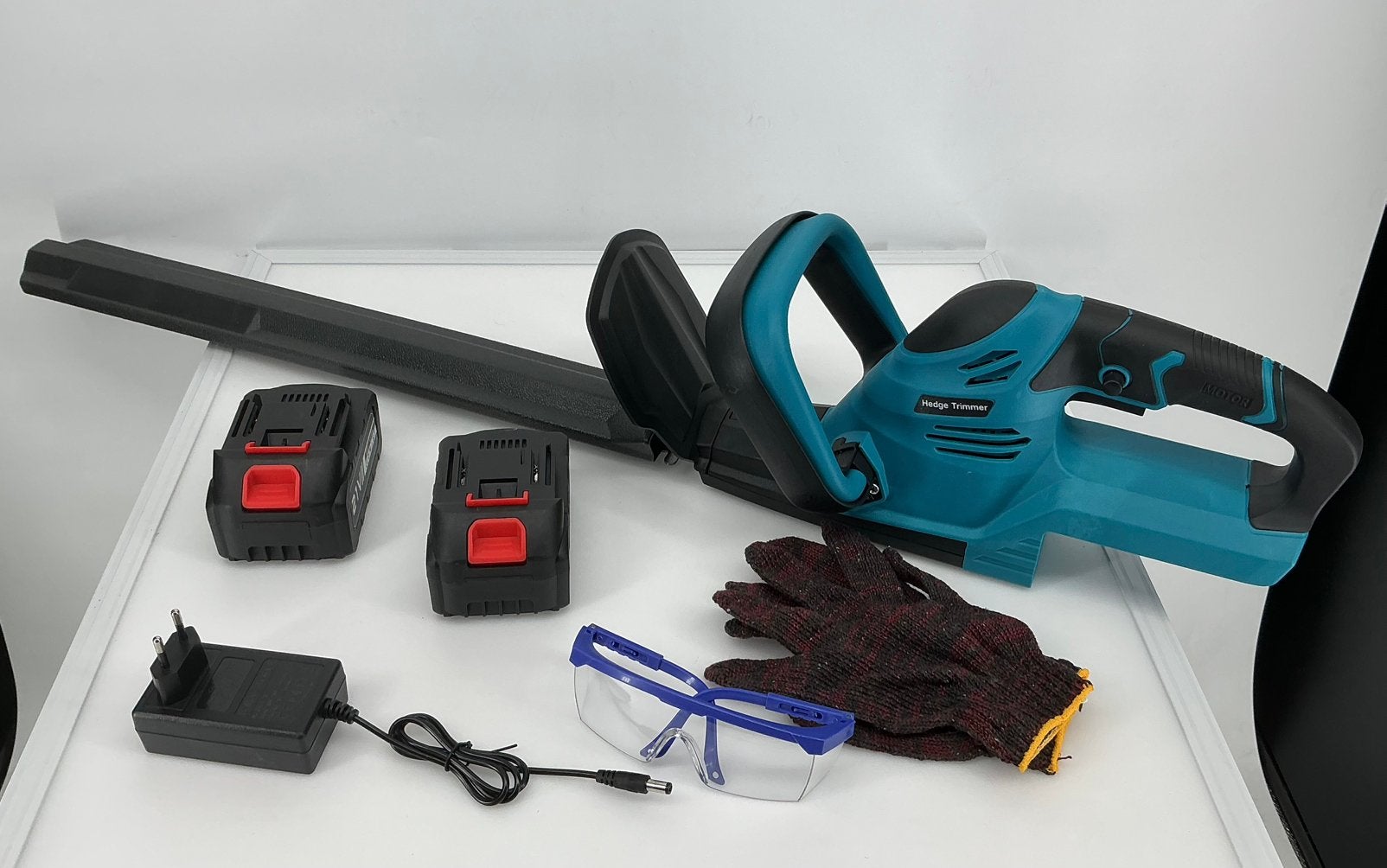 Heggenschaar. Nieuw. Werkt op Makita18v LXT accu. € 55,00., Tuin en Terras, Heggenscharen, Ophalen of Verzenden, Nieuw, Accu