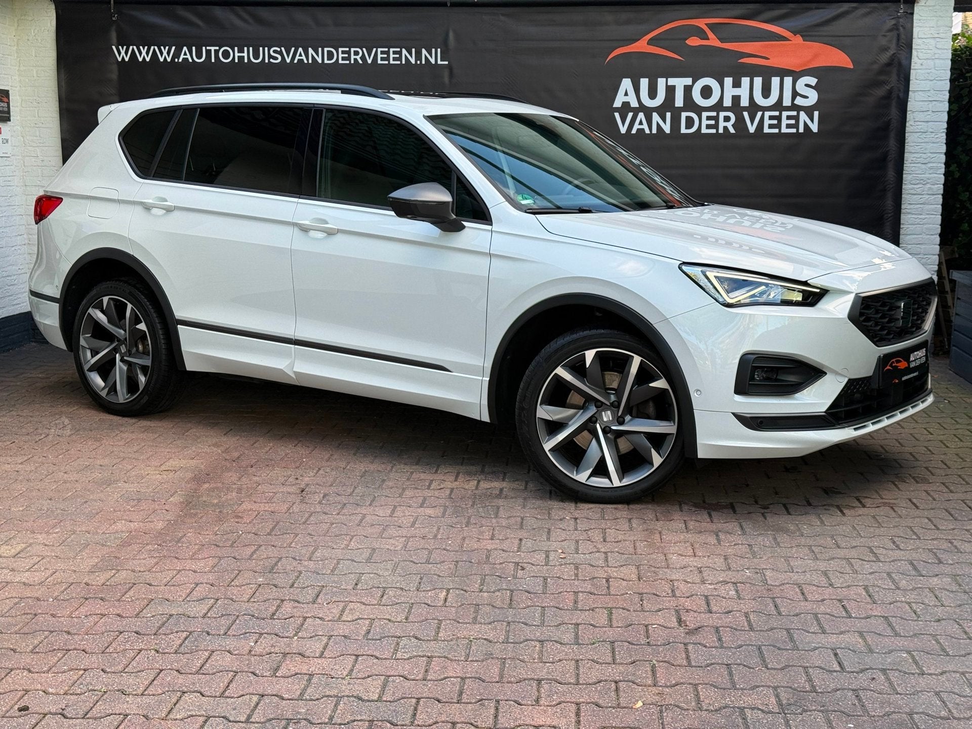 SEAT Tarraco 1.4 TSI e-Hybrid FR Business, Pano/ACC/Virtual/, Auto's, Dealer onderhouden, 98 kWh, 4 cilinders, Leder en Stof