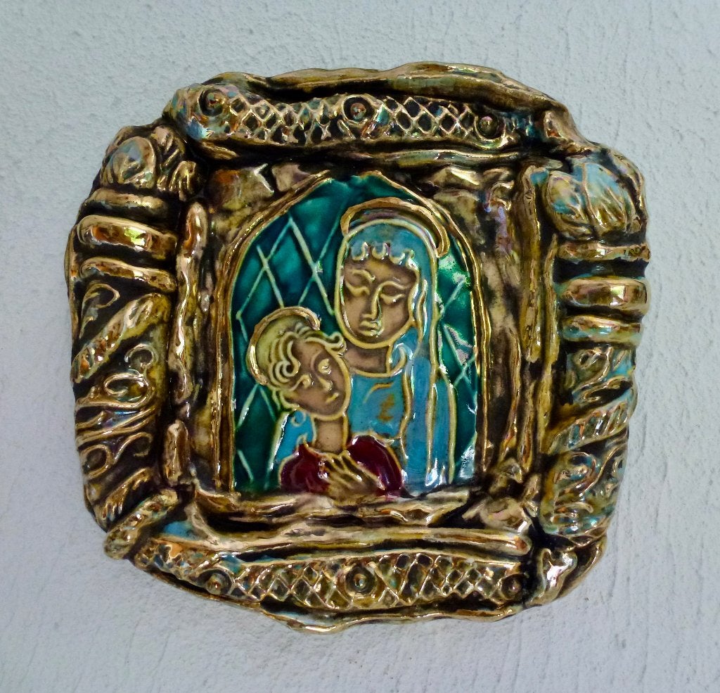 Marc Roussel, Keramische wandplaquette van Madonna Kind., Verzenden