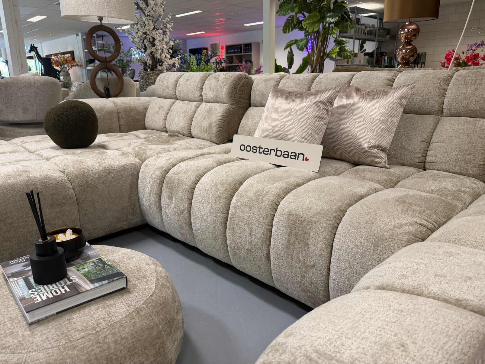 Luxe Velvet Teddy U-bank Perun 180x370x230cm NIEUW - UNIEK, Venus 31 8448CE Heerenveen, Hoekbank, Vierpersoons of meer, Oosterbaan Wonen BV