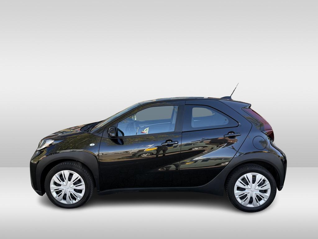 Toyota Aygo X 1.0 VVT-i MT Play | cruise control | applecarp, Gebruikt, 920 kg, 4 stoelen, Zwart