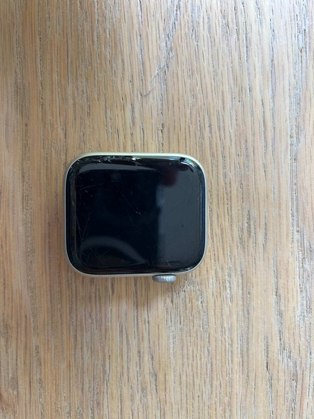 IWatch SE (Gen 2) SL CEL (barstje in glas), Sieraden, Tassen en Uiterlijk, Gebruikt, Apple Watch ⌚️, IOS, Ophalen of Verzenden
