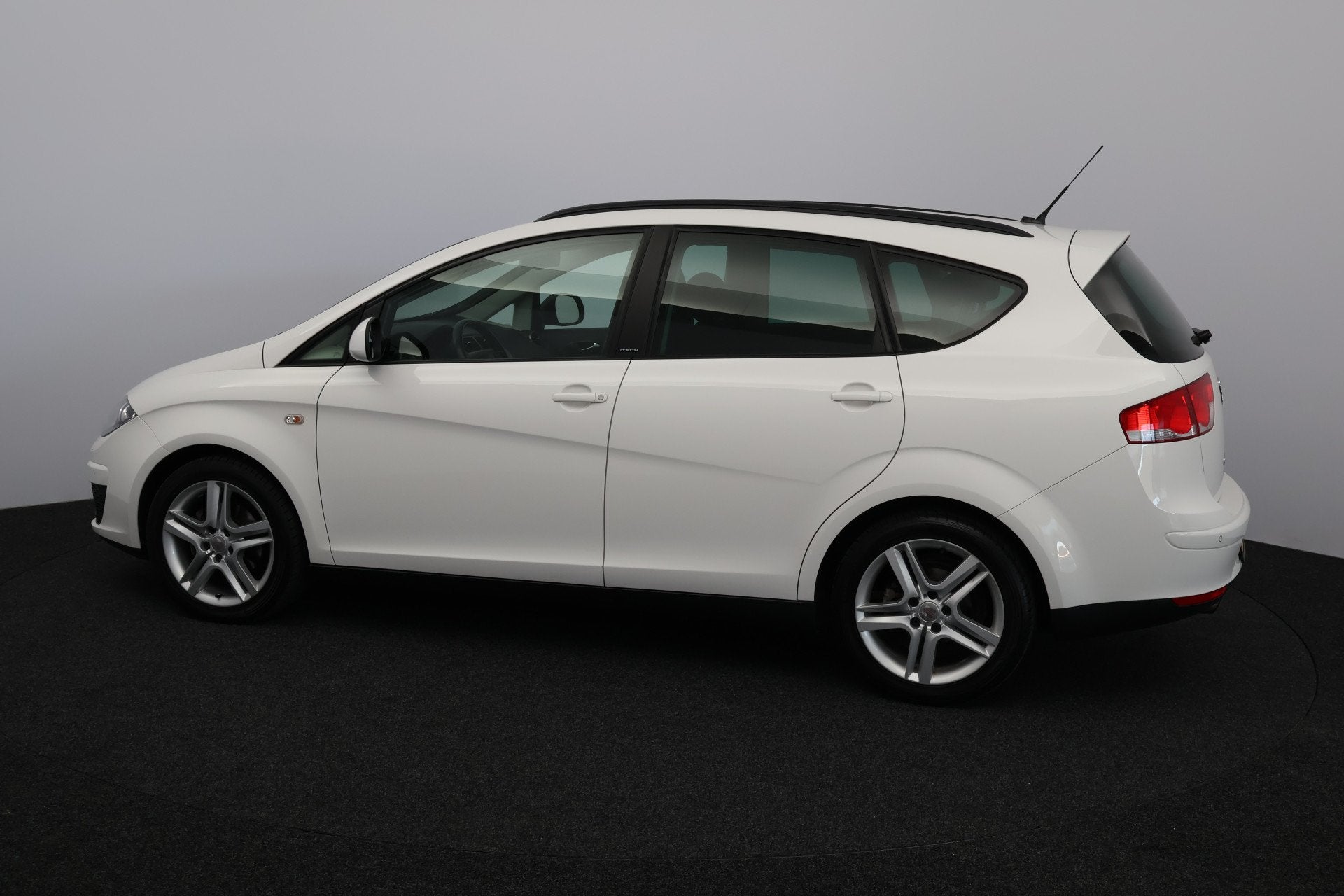 SEAT Altea XL 1.2 TSI I-Tech/ Stoelverw/ 17'' LMV/ Bluetooth, Auto's, Voorwielaandrijving, Euro 5, Stof, Gebruikt