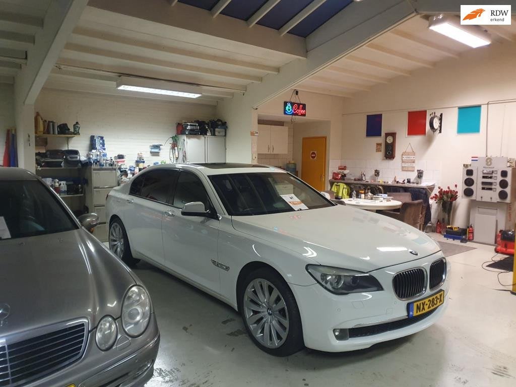 BMW 7-serie 750Li xDrive High Executive Inruil Mogelijk, Auto's, BMW, Automaat, Euro 5, Gebruikt, 4395 cc