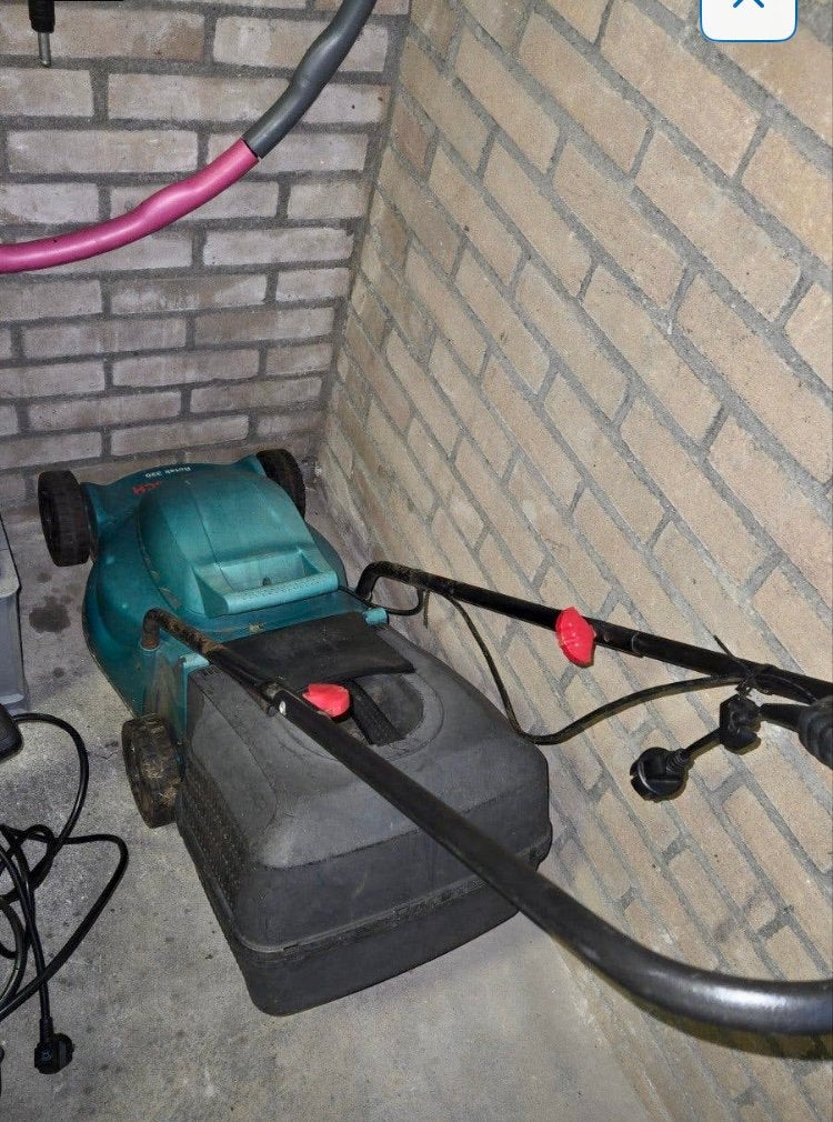 Bosch rotal 320 electrice grasmaaier, Ophalen, Zo goed als nieuw