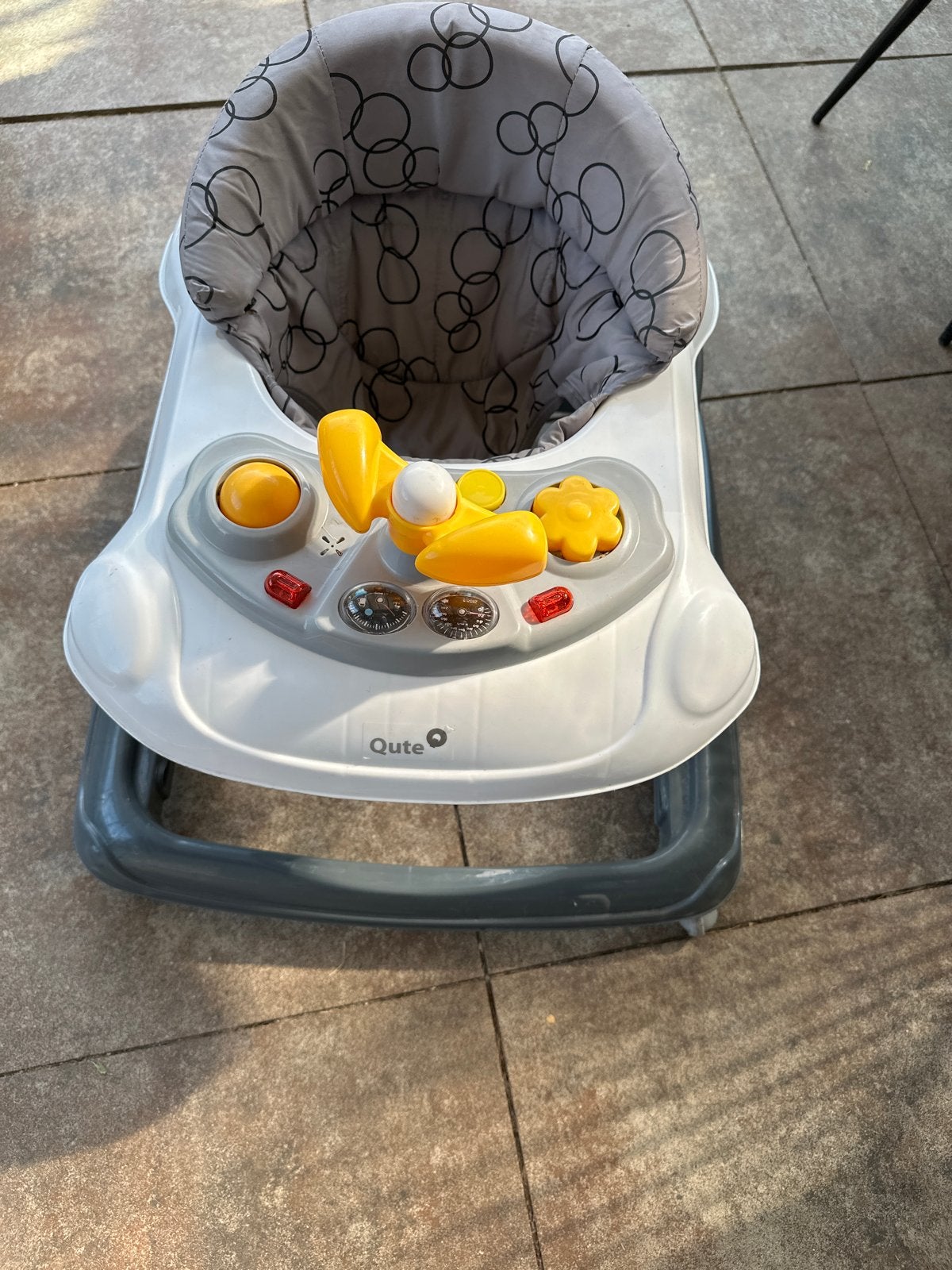 Qute Baby Walker - loopstoeltje, Ophalen of Verzenden, Gebruikt