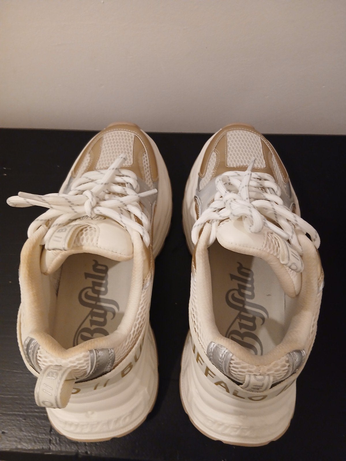 Buffalo dames sneakers mt 37 mt 37 - Nieuwstaat, Ophalen, Wit, Nieuw, Sneakers of Gympen