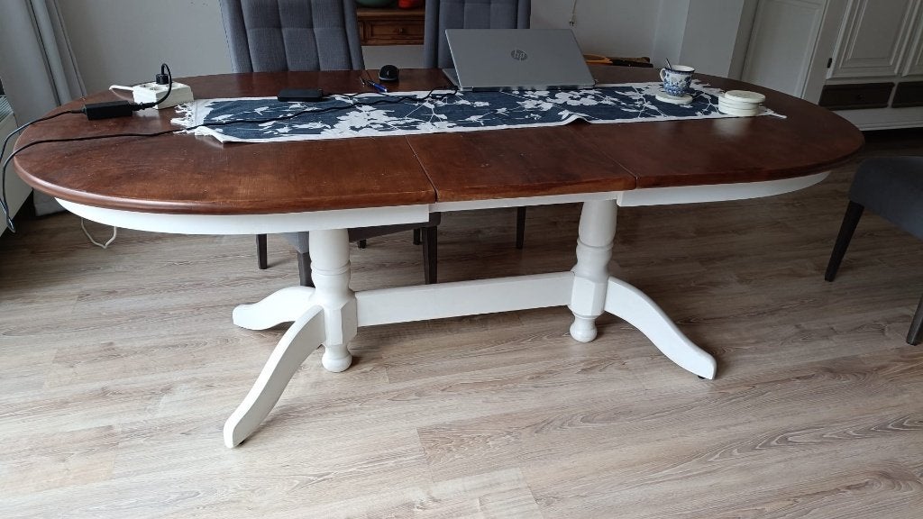 Eettafel uittrekbaar Riverdale look, Huis en Inrichting, Ophalen, Gebruikt, Vijf personen of meer, 150 tot 200 cm