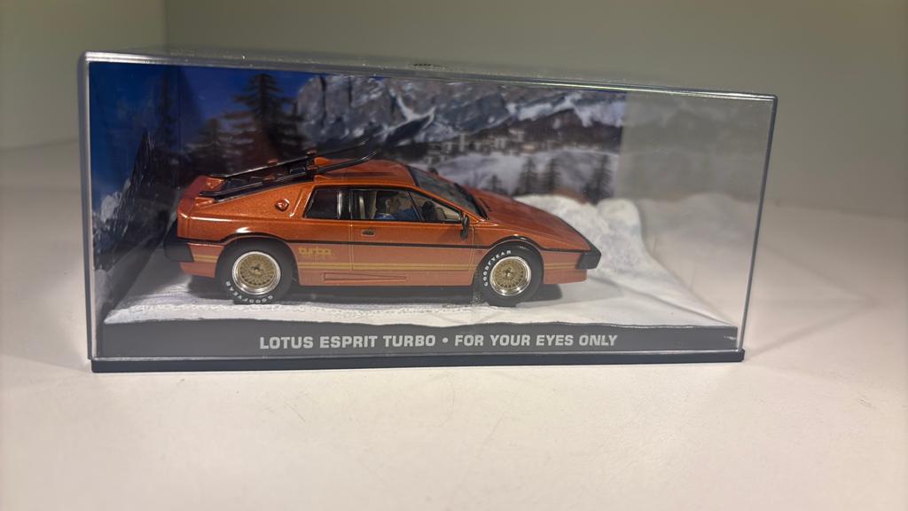 Lotus esprit turbo jams bond atlas 1.43