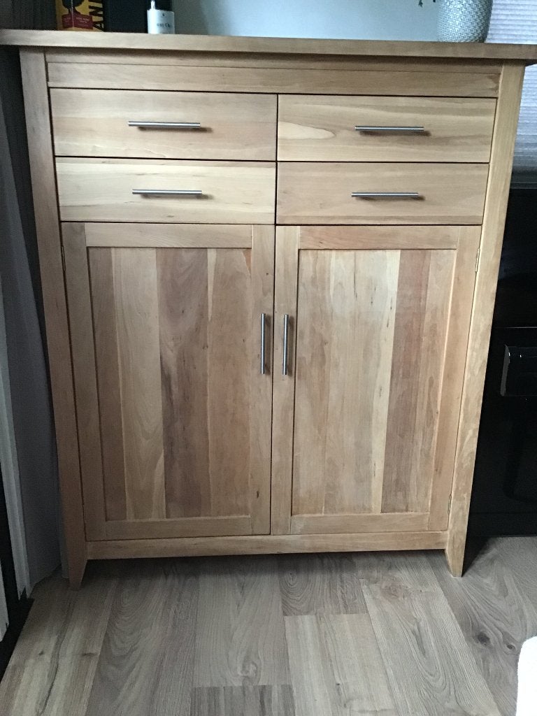 Modern kersenhouten kamerkast, Huis en Inrichting, Ophalen, Gebruikt, Met deur(en), 100 tot 150 cm