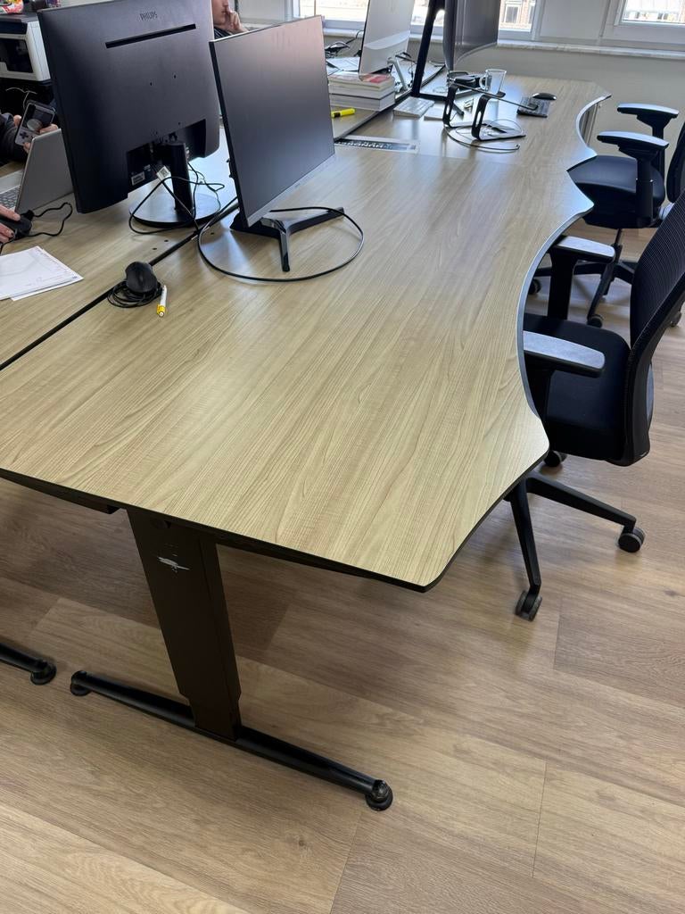 4 bureaus te koop!, Huis en Inrichting, Bureaus, Ophalen, Zit-sta bureau, Elektrisch, Hout