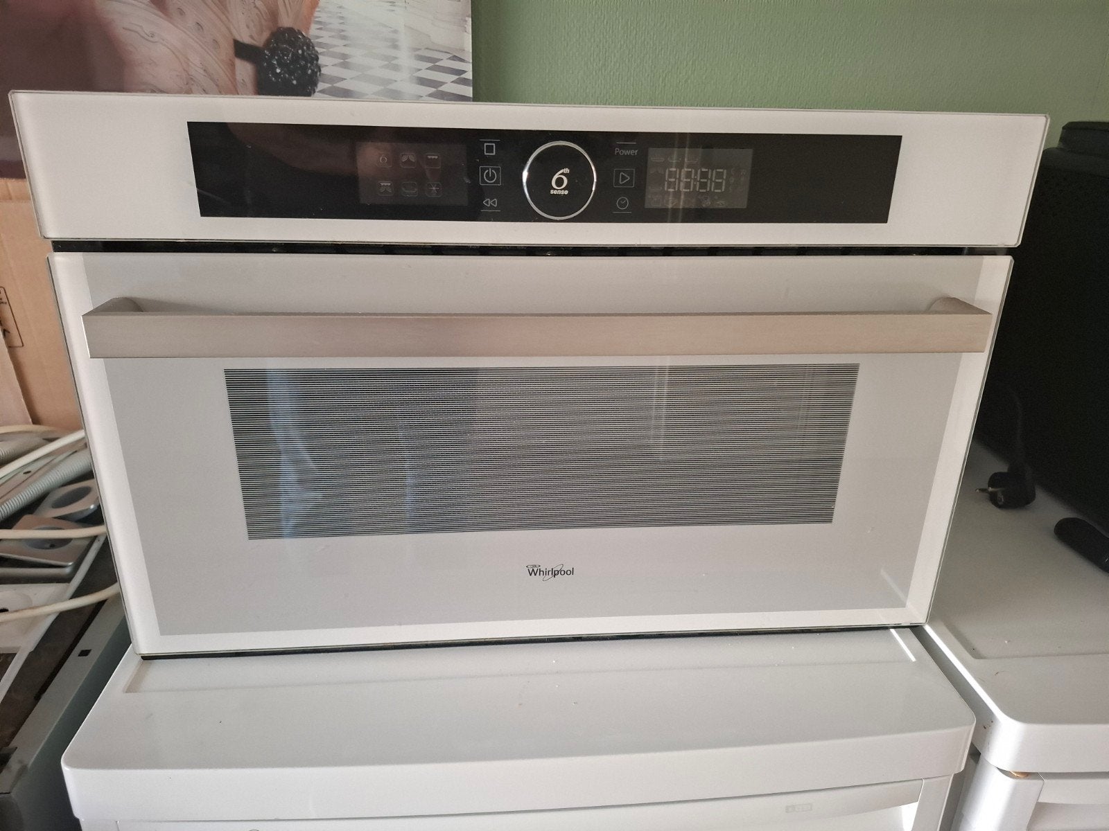 Whirlpool AMW 731/WH Inbouw Combimagnetron Wit 31L, Witgoed en Apparatuur, Magnetrons, Nieuw, Inbouw, Crisp, Grill, Ophalen