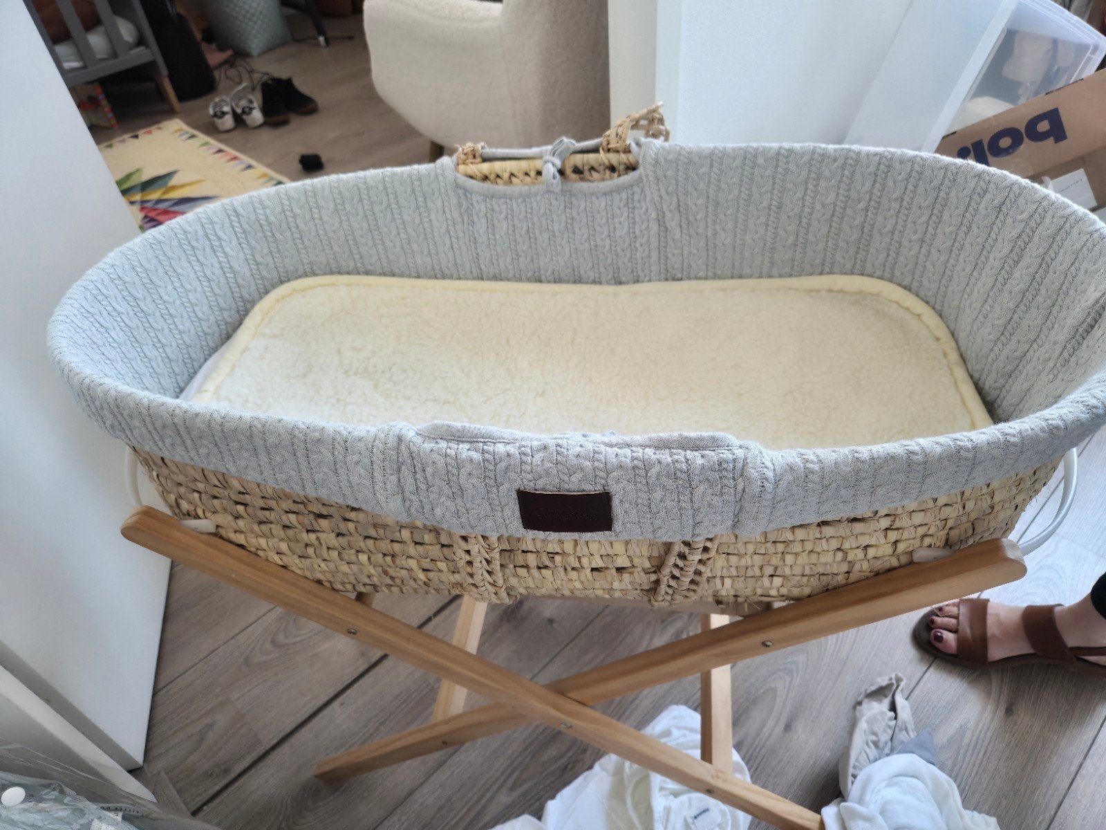 Newborn basket Little Green Sheep met extra's, Ophalen