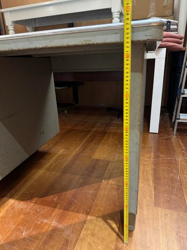 Gispen Vintage IJzeren Bureau - 120x80 cm, Hoog 77 cm, Huis en Inrichting, Bureaus, Ophalen, Gebruikt
