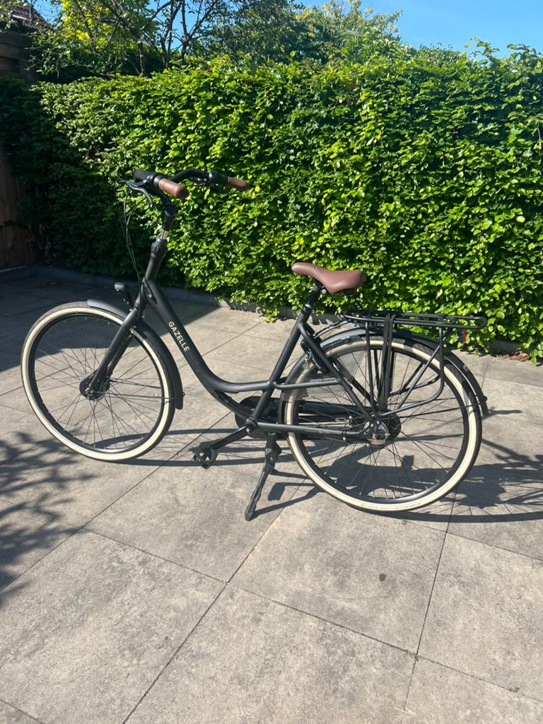 Gazelle Bloom C7 – Zwart – Zo goed als nieuw, Fietsen en Brommers, Fietsen | Dames | Moederfietsen, Ophalen, 53 tot 56 cm, Zo goed als nieuw