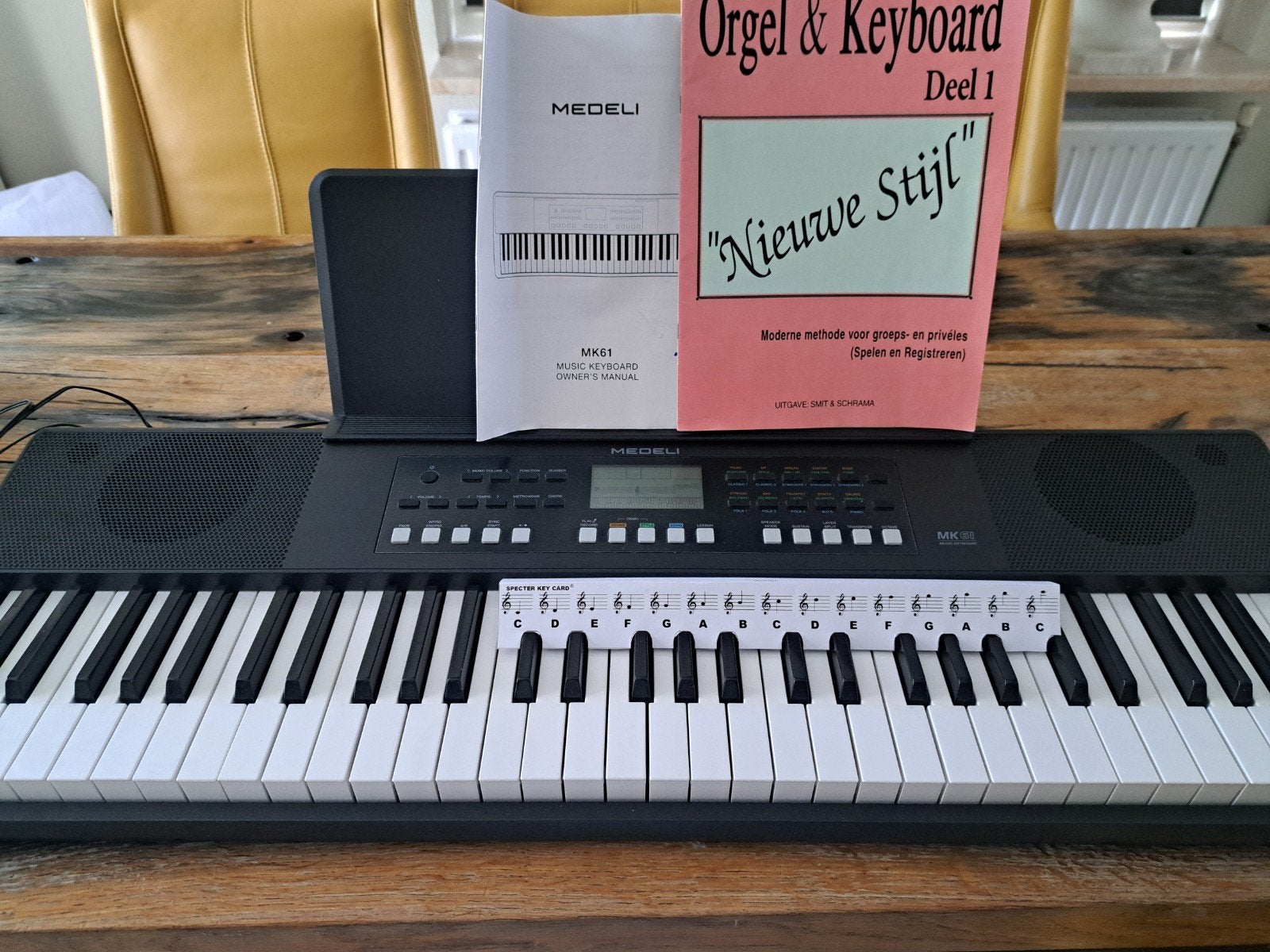 zgan nieuwe medeli keyboard., Ophalen, Zo goed als nieuw, 61 toetsen, Medeli