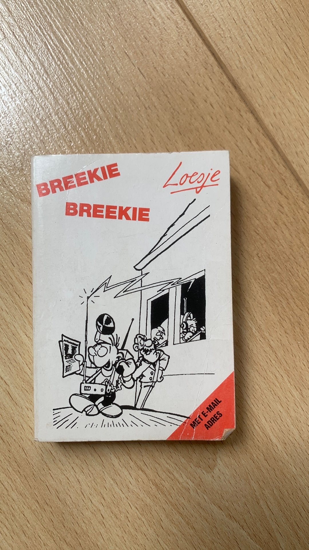 Loesje - Breekie breekie, Gelezen, Loesje, Ophalen of Verzenden, Sport