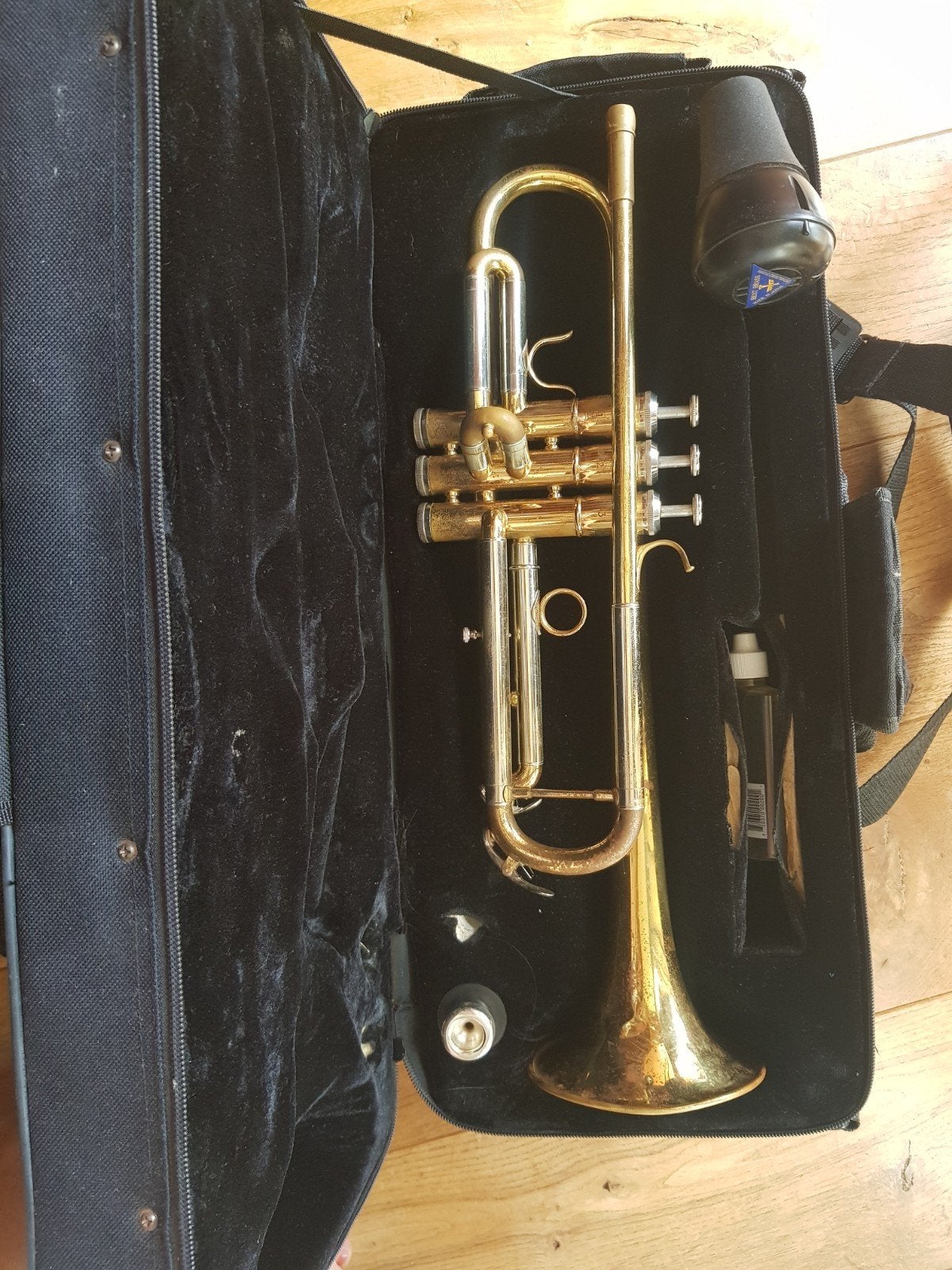 2de hands trompet, Ophalen, Gebruikt, Bes-trompet, Met koffer