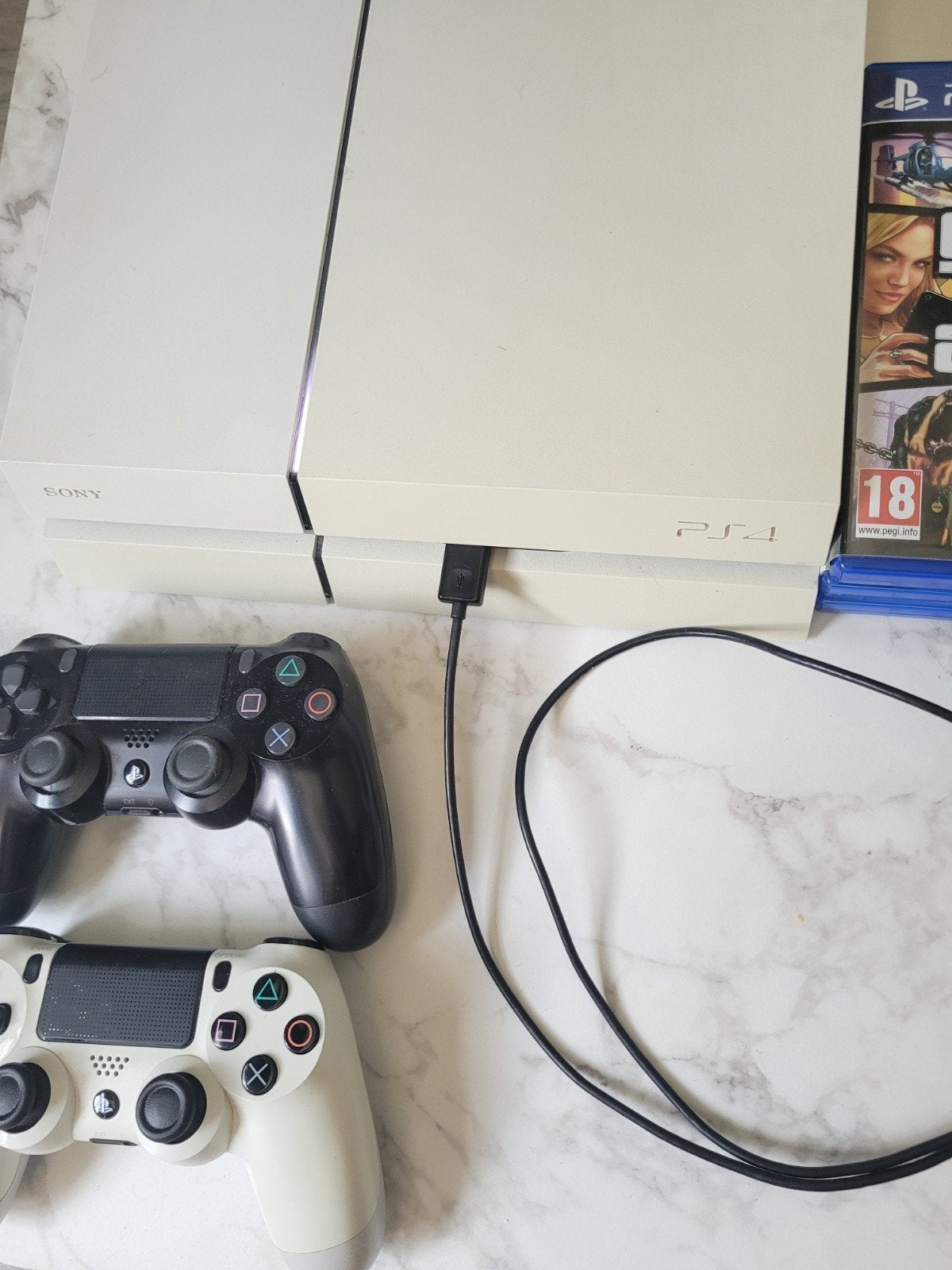 Witte PlayStation 4 slim (500gb) met 2 controllers en 4 game, Met 2 controllers, Ophalen of Verzenden, Original, Gebruikt