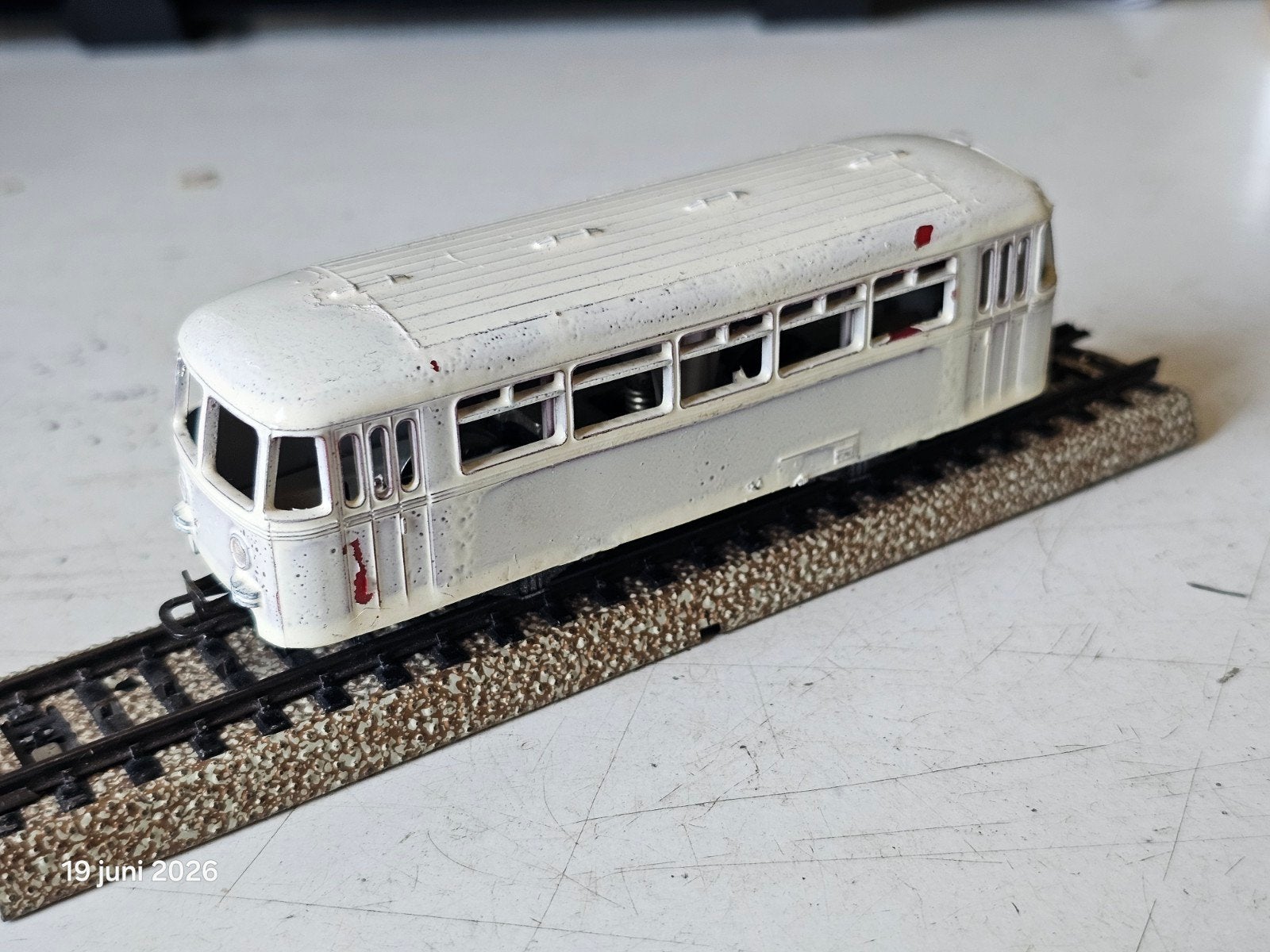 Märklin HO Railbus Bijwagen Wit Gespoten - Knutselaar, Wisselstroom, Gebruikt, Wagon, Ophalen of Verzenden