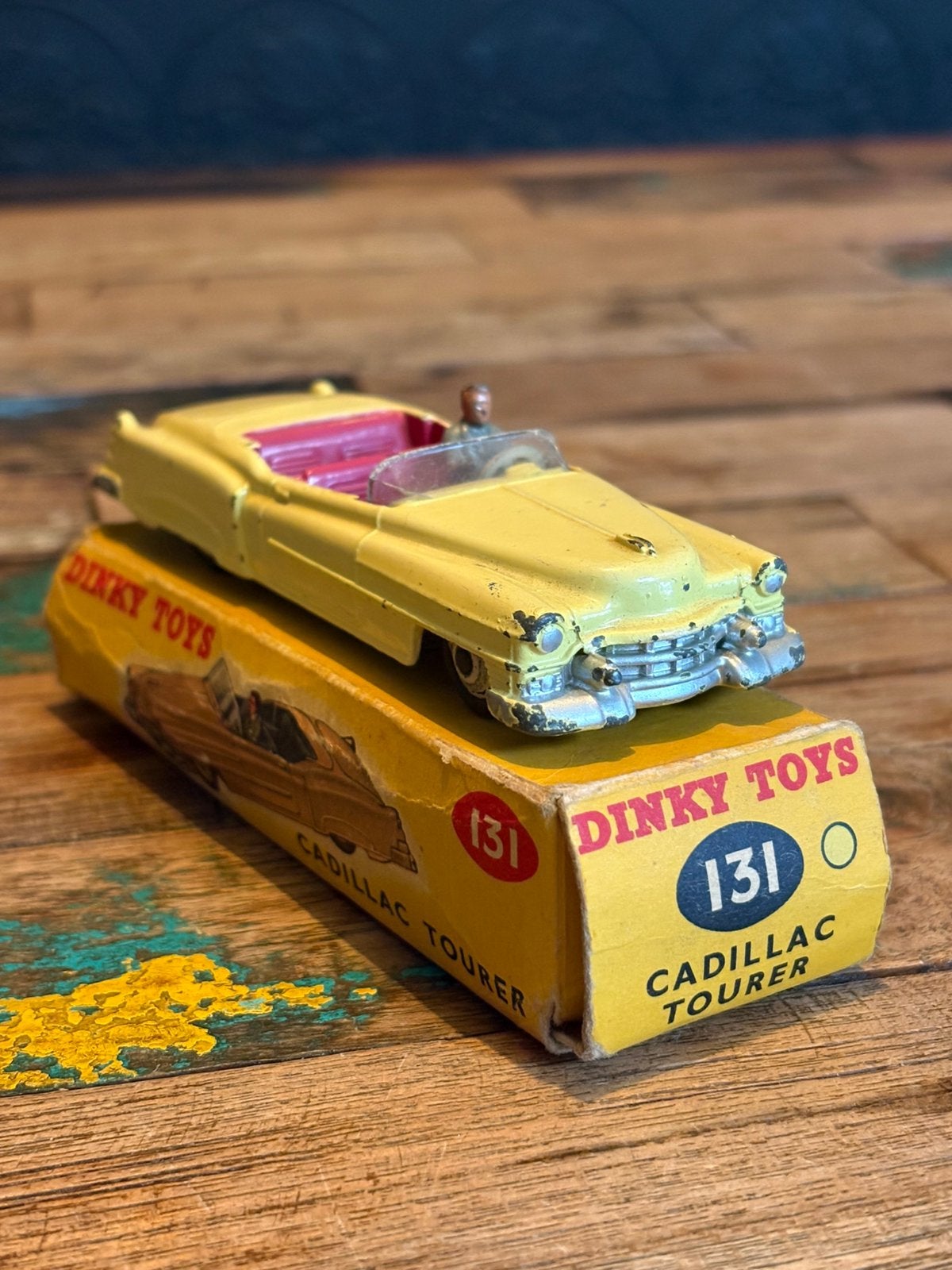 Dinky Toys 131 Cadillac Tourer met originele doos – jaren 50, Ophalen of Verzenden, Zo goed als nieuw, Auto, Dinky Toys